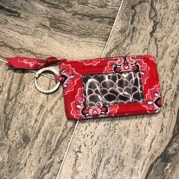 Vera Bradley Zip ID - Picture 2 of 3